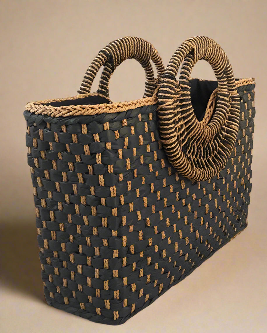 TORBA NATURFORM | Ręcznie Wykonana Struktura i Ponadczasowy Styl Letni